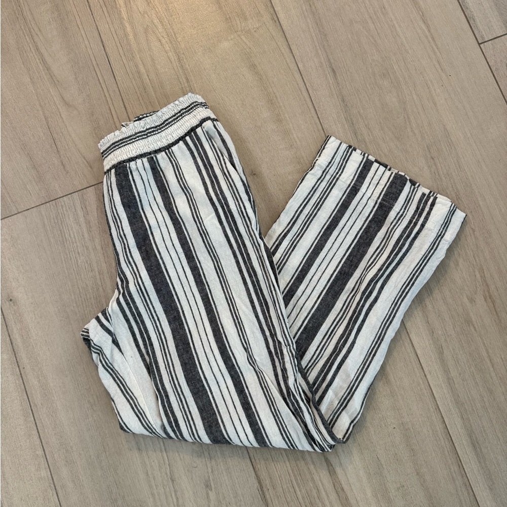 Casual Black & White Striped Lounge Pants